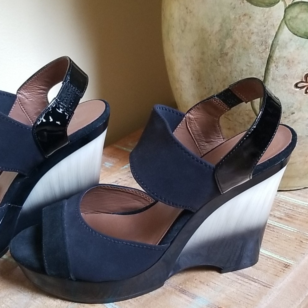 NWOT Donald J. Pliner Dyno 2 Tone Wedges - SZ 10 - Picture 5 of 7